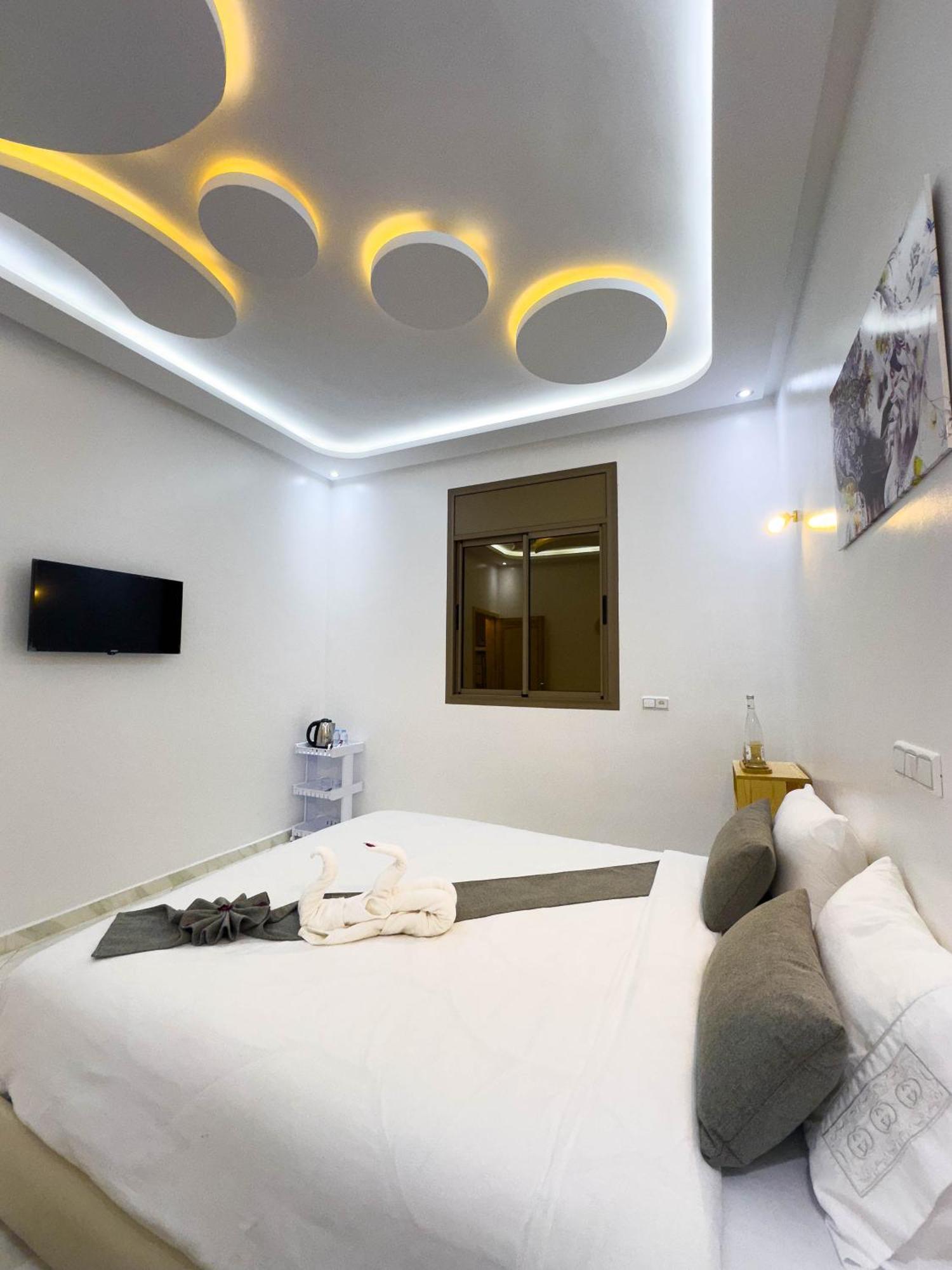 Hotel Apartment America Дахла Екстер'єр фото