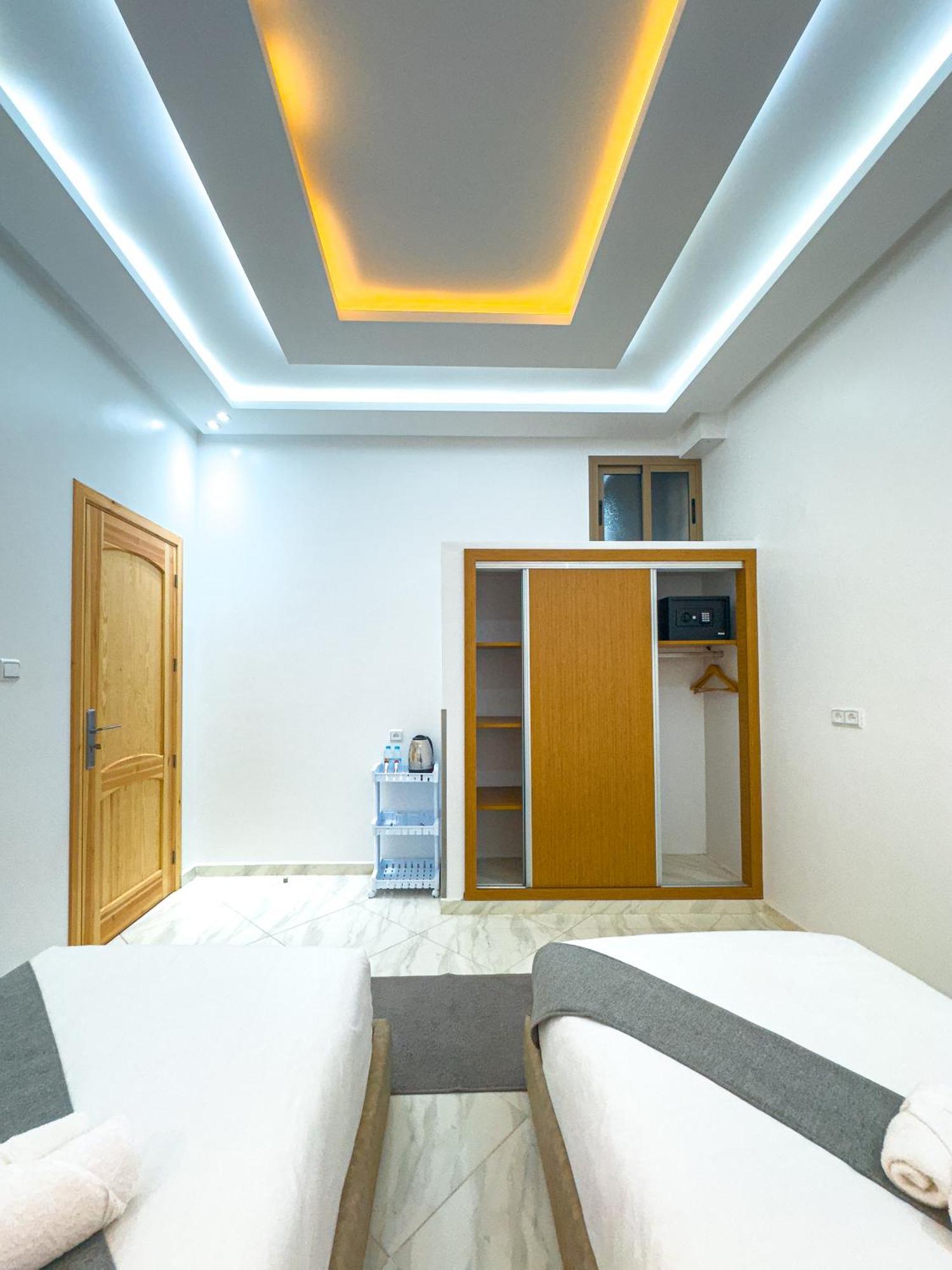 Hotel Apartment America Дахла Екстер'єр фото